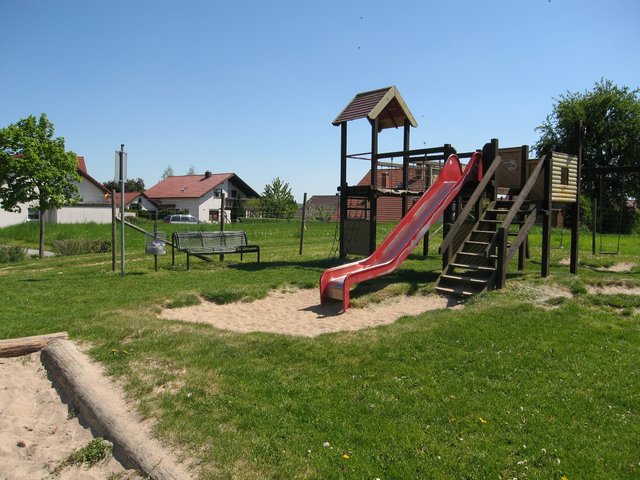 Spielplatz Auf der Spreit mit Rutsche und Sand